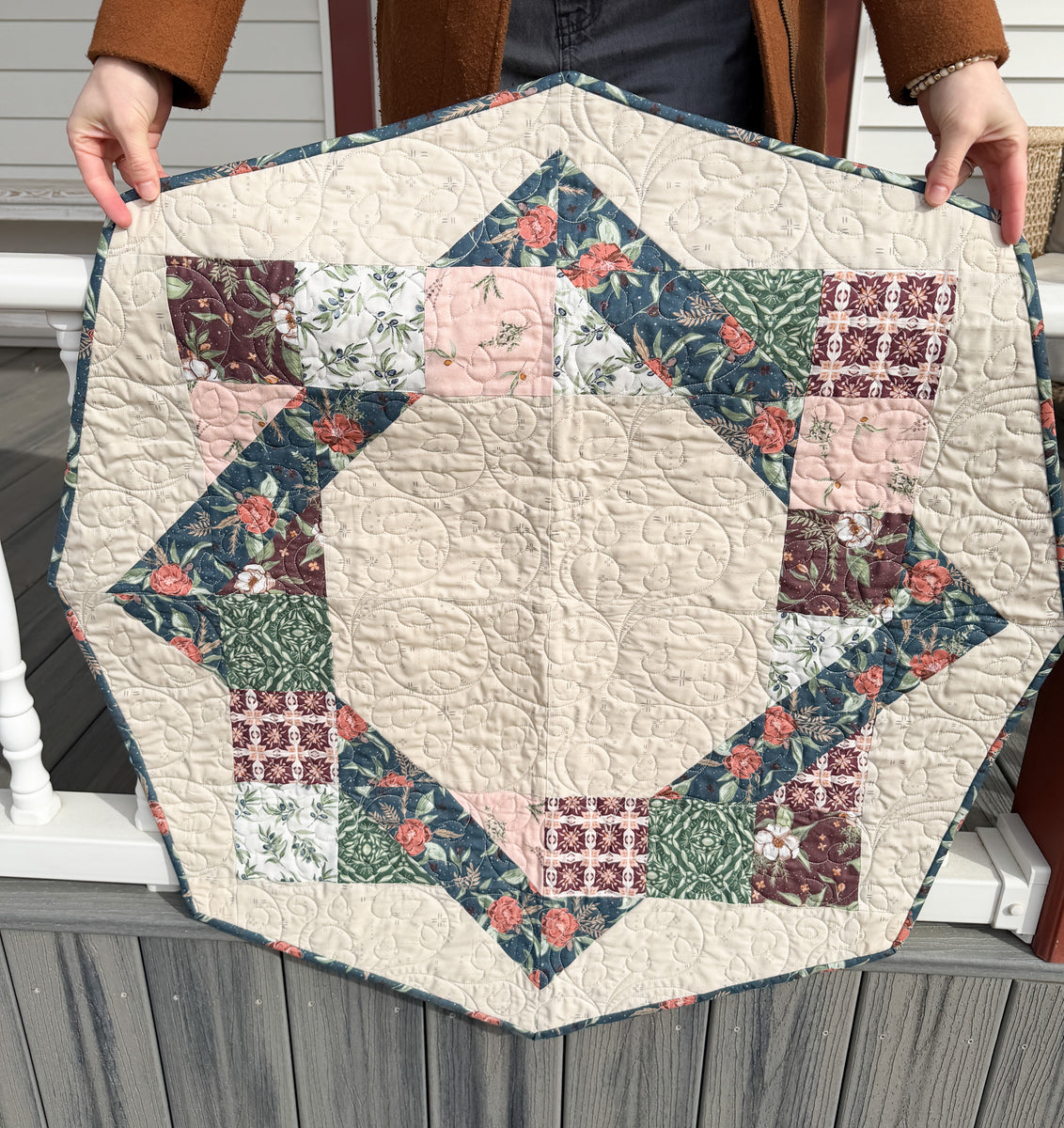 52 Gather Round Table Topper Kit – Enchanted Room